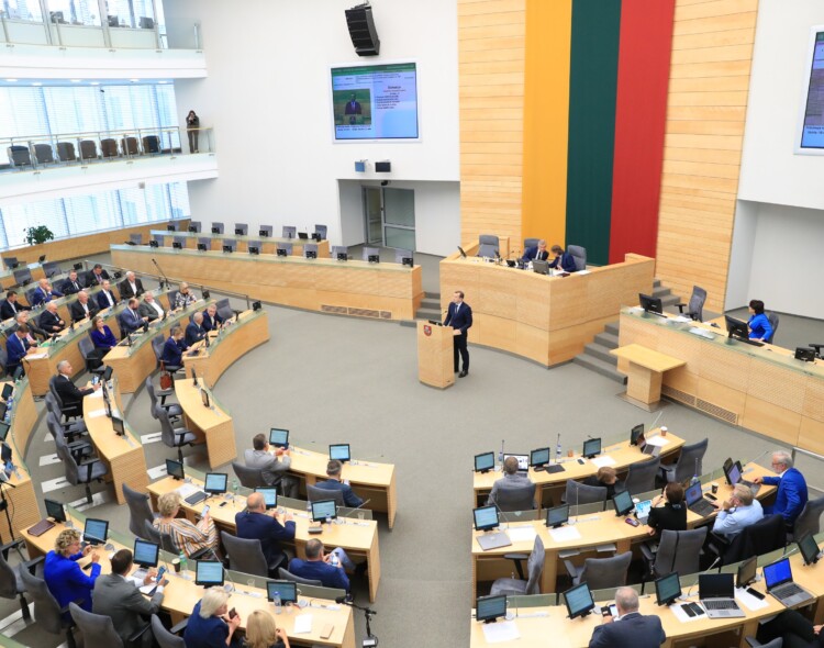 Socialdemokratai susitiko su V. Sinkevičiumi, jo kandidatūrai į eurokomisarus nepritaria